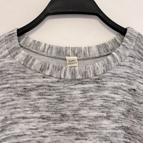 Lazy Sundays - Grey Heathered Sweater, oversized small - Picture 5 of 8